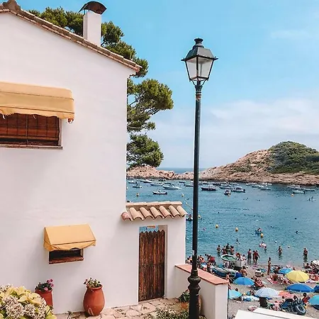 Sa Riera, De Charme, Jardin, Pour 4 Personnes A 5mn De La Apartment