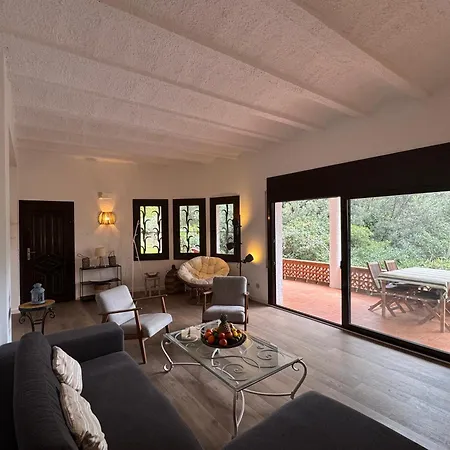 Sa Riera, De Charme, Jardin, Pour 4 Personnes A 5mn De La Apartment *